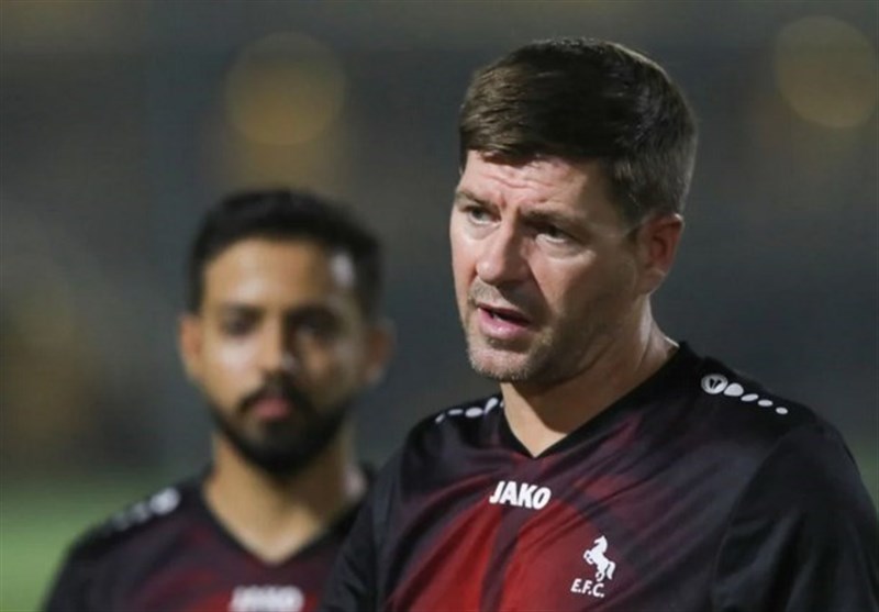 حضور یک دستیار انگلیسی دیگر در کنار جرارد 1 دستیار انگلیسی